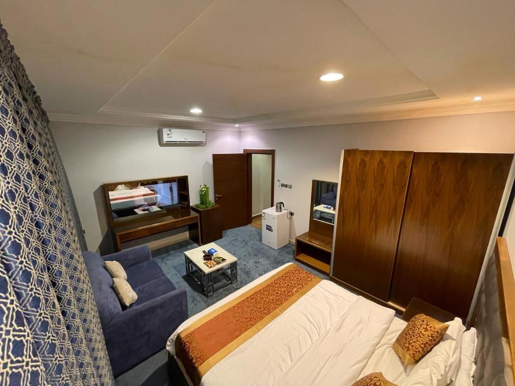 الماسم للأجنحة الفاخرة- الملك فهد - الرياض Riad Exterior foto