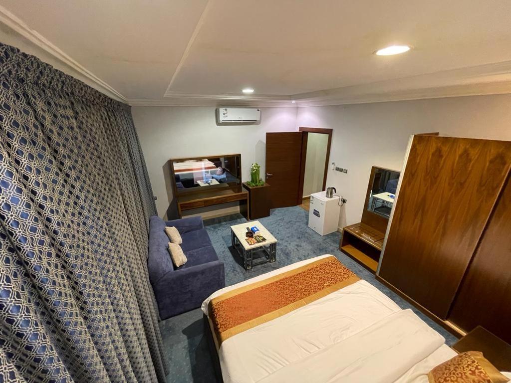 الماسم للأجنحة الفاخرة- الملك فهد - الرياض Riad Exterior foto