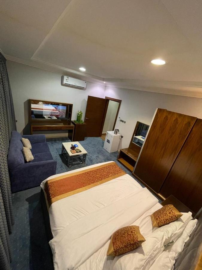 الماسم للأجنحة الفاخرة- الملك فهد - الرياض Riad Exterior foto