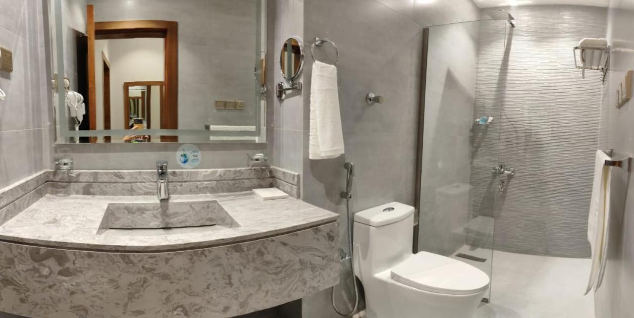 الماسم للأجنحة الفاخرة- الملك فهد - الرياض Riad Exterior foto