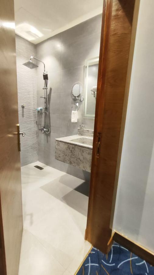 الماسم للأجنحة الفاخرة- الملك فهد - الرياض Riad Exterior foto